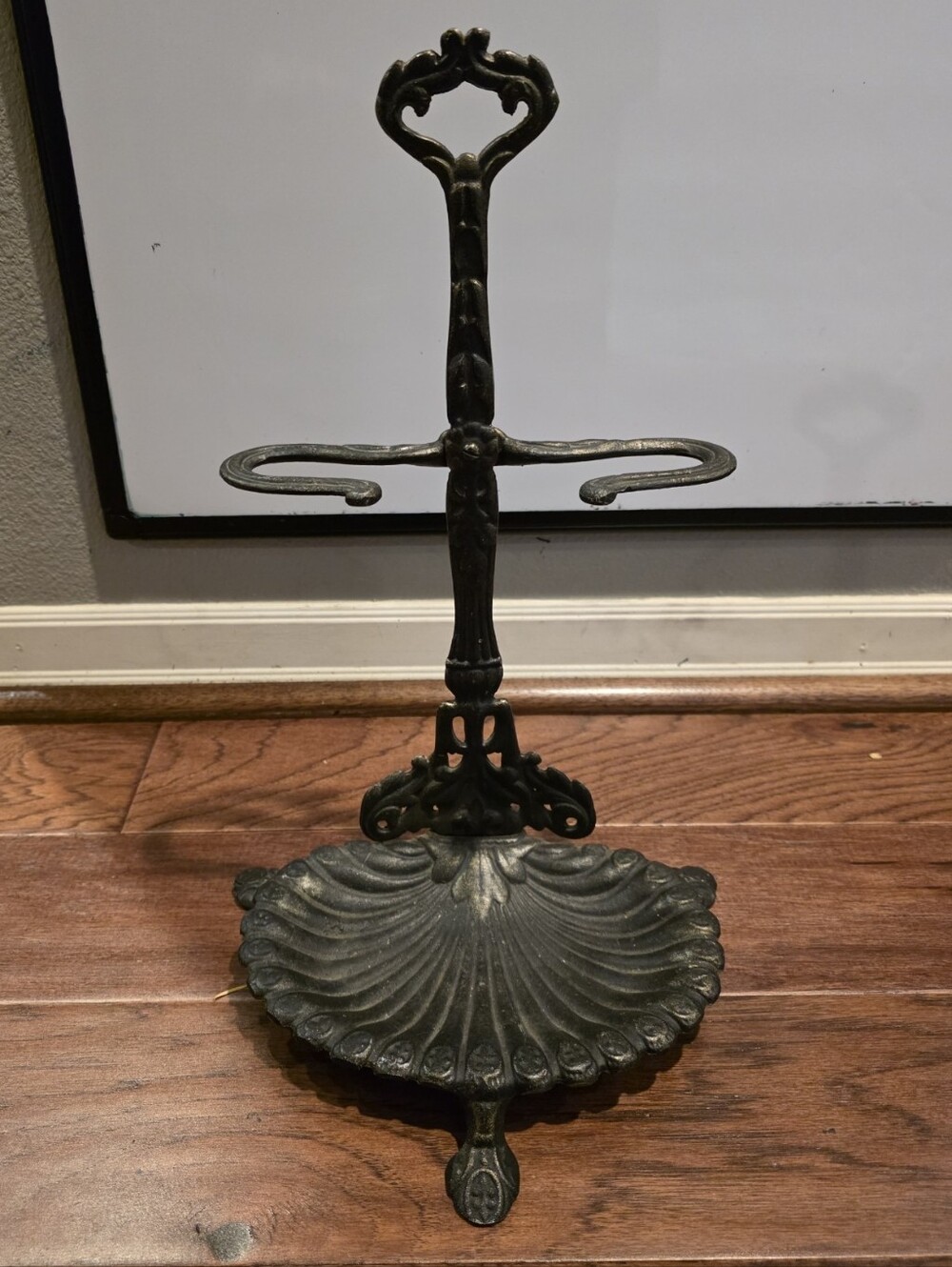 Small Vintage Cast Iron Ornate Fireplace Wood Stove Tool Stand
